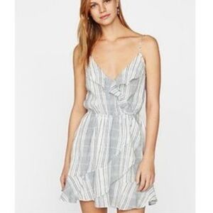 Express sundress, grey and white striped mini dress with fit and flare style, sp